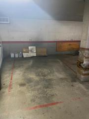 Aparcament cotxe  Calle m d montserrat. Plaza de parking  en zona centro