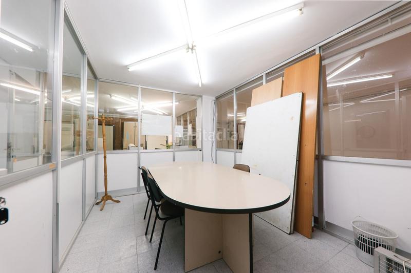 Foto 2bb74fa7-c214-451b-903d-f6e8a3af7f20. Local comercial a Sant Climent de Llobregat