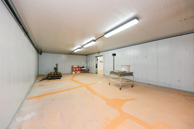 Foto 6e9174dc-d722-4eb4-b5aa-f190c2dd453d. Local comercial a Sant Climent de Llobregat