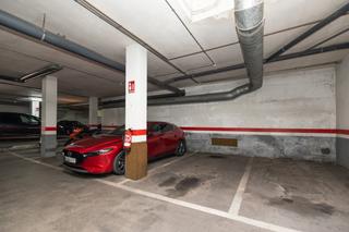 Aparcament cotxe  Carrer de bartomeu garcia i subirà. Plaza de aparcamiento subterránea de 13 m2