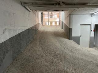 Car parking in Carrer de rafael casanova 57. ¡oportunidad única en zona con escasez de aparcamiento!