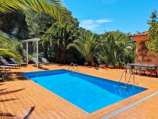 Xalet  Baixada costa de llevant. Villa en la montgoda con piscina, jacuzzi, bosque privado, barca