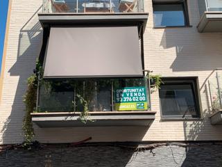 Oficina a Carrer de cornellà modern 16. ¡fantástico loft seminuevo con 2 balcones y 2 habitaciones en el