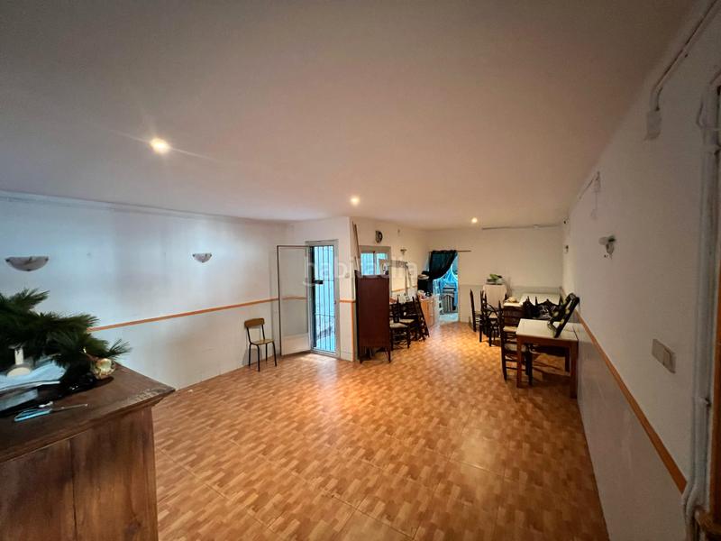 Foto 4b87ce4c-a2b3-4233-bc75-578dd9d03558. Local comercial local con múltiples posibilidades en vinyets, sant boi en Sant Boi de Llobregat
