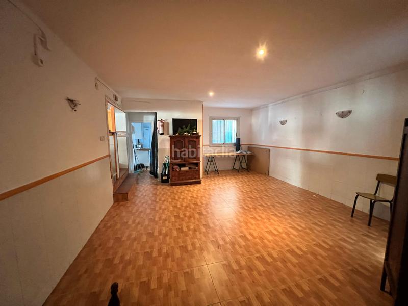 Foto 726e8e3b-b46a-4045-835b-6d5adcd1e1ac. Local comercial local con múltiples posibilidades en vinyets, sant boi en Sant Boi de Llobregat