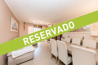 Pis  Carrer d'àngel arañó. Amplia vivienda de 4 habitaciones con balcón, ascensor y lista p