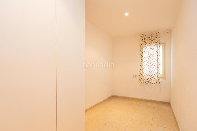 Foto 3cfcc504-2bf9-4ea5-8c08-cc07402a16b4. Piso ¡piso listo para entrar a vivir , zona carretera sant climent! en Viladecans