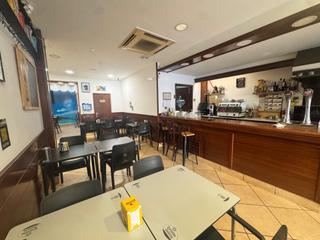 Traspàs Local Comercial  Carrer de sant marià. ¡traspaso de bar-cafetería en pleno funcionamiento!