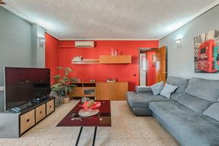 Pis  Avinguda del doctor fleming. ¡vivienda amplia con balcón y 3 habitaciones en finca con ascens