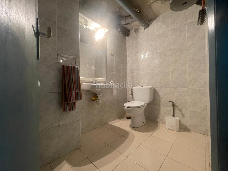 Foto 00f22788-8bb0-49d3-bfdc-d358a8028822. Local comercial a La Roureda Viladecans