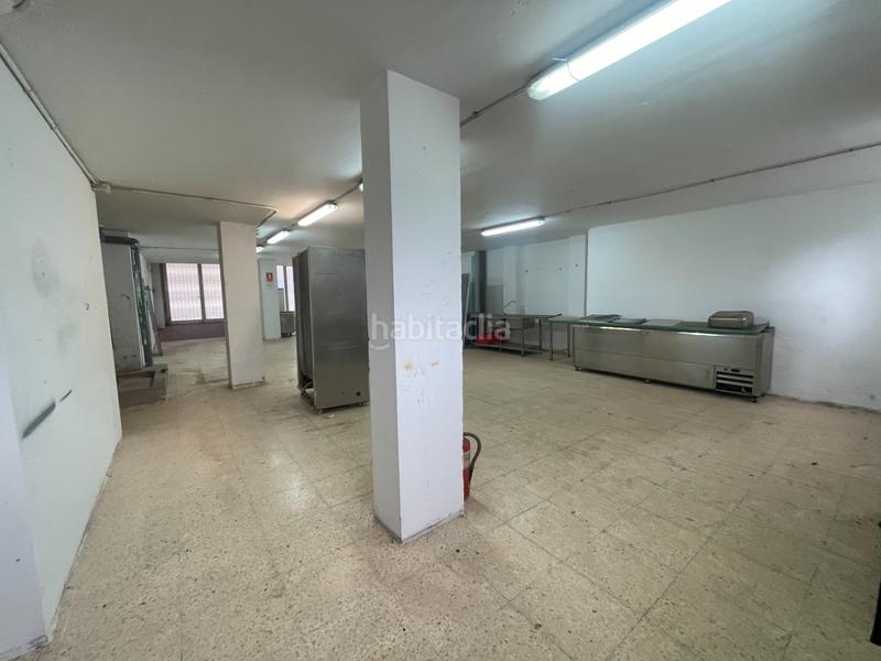 Foto 86cae6bb-24f1-4f22-9344-b1f37690e312. Local comercial a La Roureda Viladecans