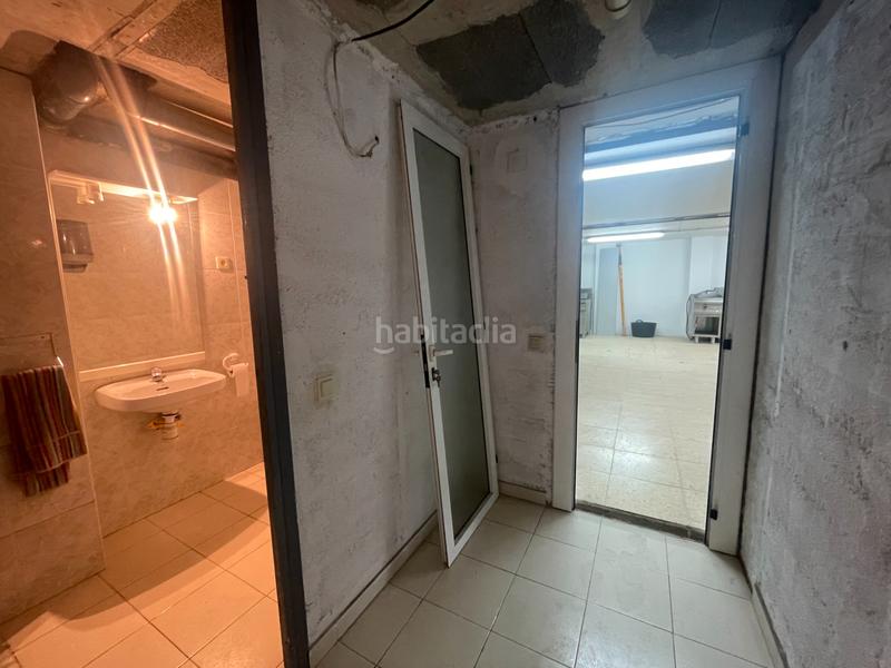 Foto 9233f8c8-75d1-4c11-8e47-935c8f9b405d. Local comercial a La Roureda Viladecans