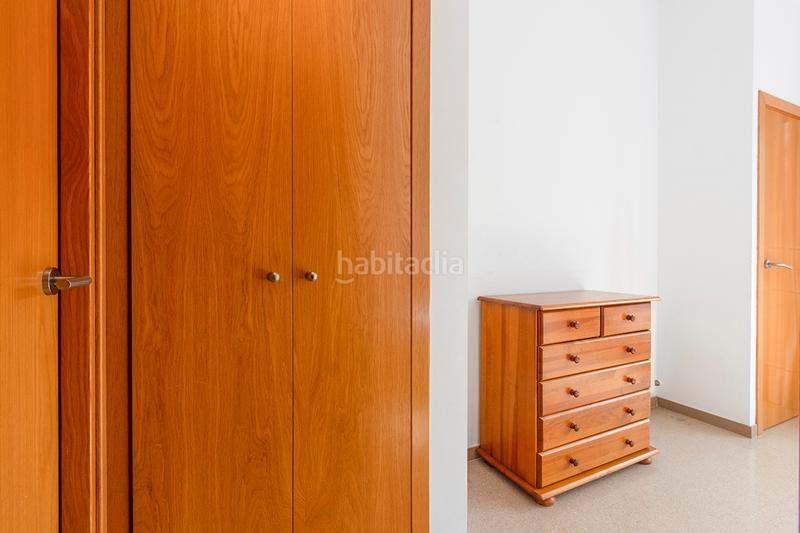 Foto 0cb5db01-d2d6-4c35-9a2b-8700c8b8e749. Dúplex amb calefacció a Centre Viladecans