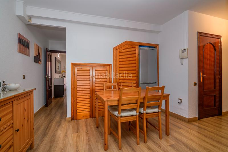 Foto 0f9679bd-67ae-4843-8bdb-ac955d533aab. Casa amb calefacció aparcament piscina a La Roureda Viladecans