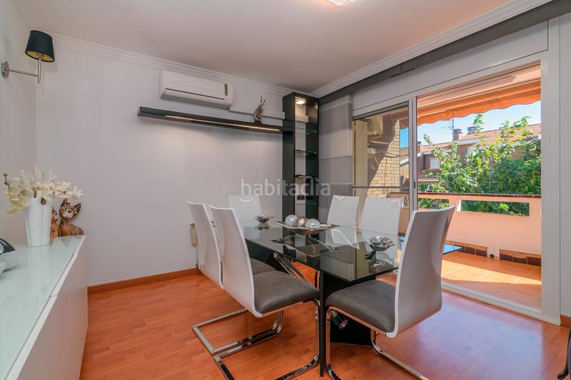 Foto 53d48699-3cc7-4a08-81de-5e984e289bcf. Casa amb calefacció aparcament piscina a La Roureda Viladecans