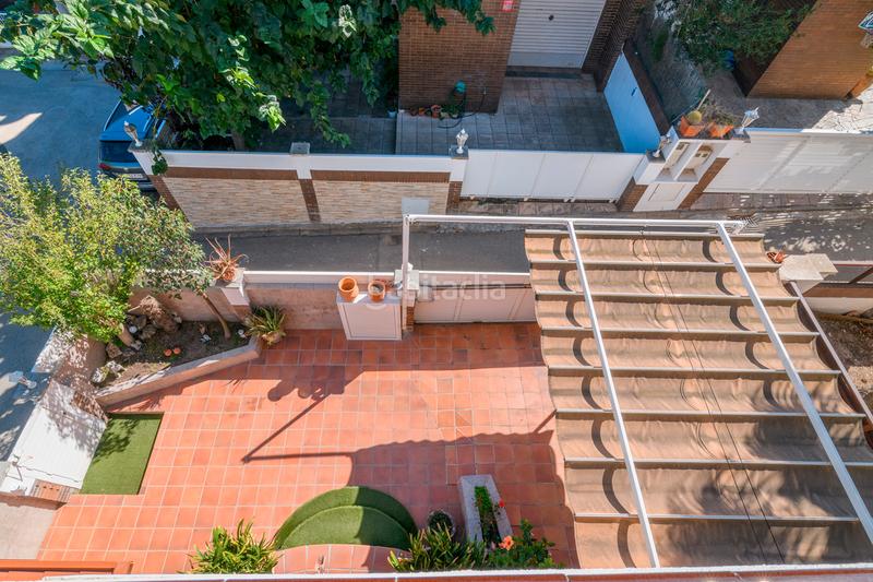 Foto 58875580-6e33-4cbd-978e-9a611c37e518. Casa amb calefacció aparcament piscina a La Roureda Viladecans