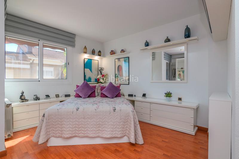 Foto 97127aef-8390-4970-b63a-32f01cdb4d53. Casa amb calefacció aparcament piscina a La Roureda Viladecans