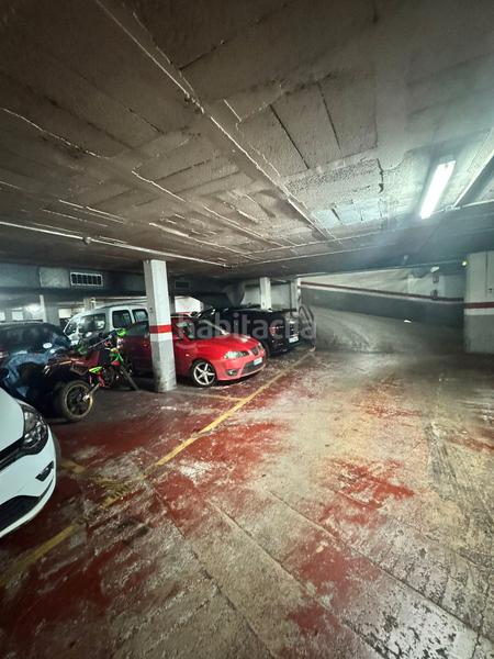 Foto 262fd35f-9b5b-4a4a-8e7d-f65f8c593623. Parking voiture dans Centre Viladecans