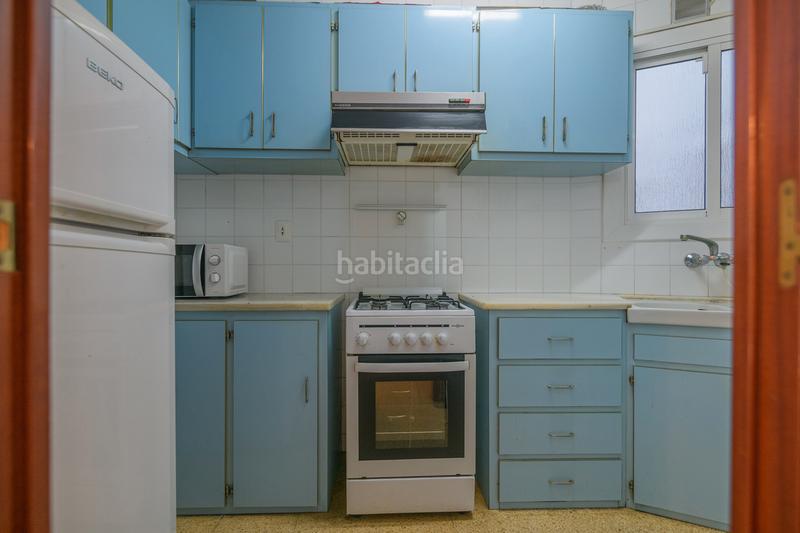 Foto 13dabefb-8996-47e5-aa93-aac281b6b163. Flat with heating in La Gavarra Cornellà de Llobregat