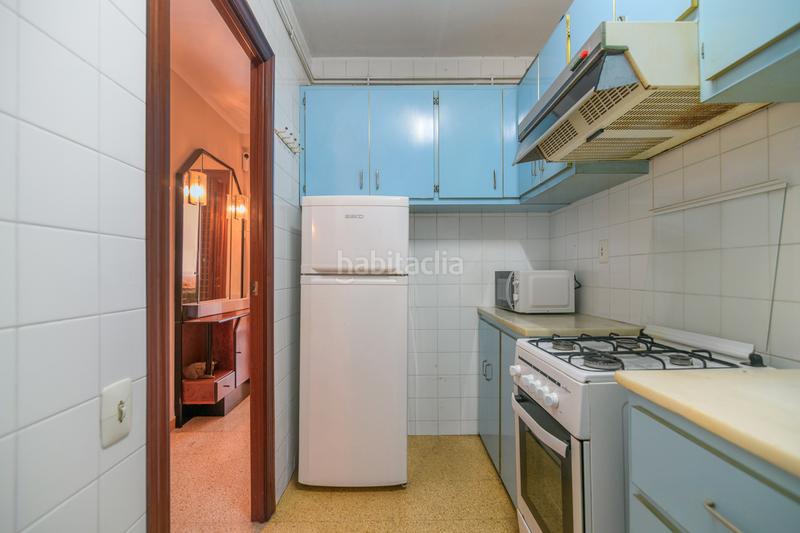 Foto 57b86917-4d2e-4aa4-9aaa-4492e0de29fd. Flat with heating in La Gavarra Cornellà de Llobregat