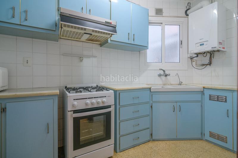 Foto 95e8c68d-59f9-432d-b5a1-5d42478b045f. Flat with heating in La Gavarra Cornellà de Llobregat