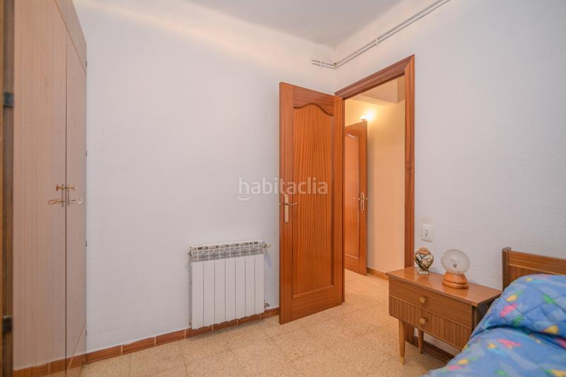Foto e8a899f3-17f4-4a22-8659-c256389b3e98. Flat with heating in La Gavarra Cornellà de Llobregat