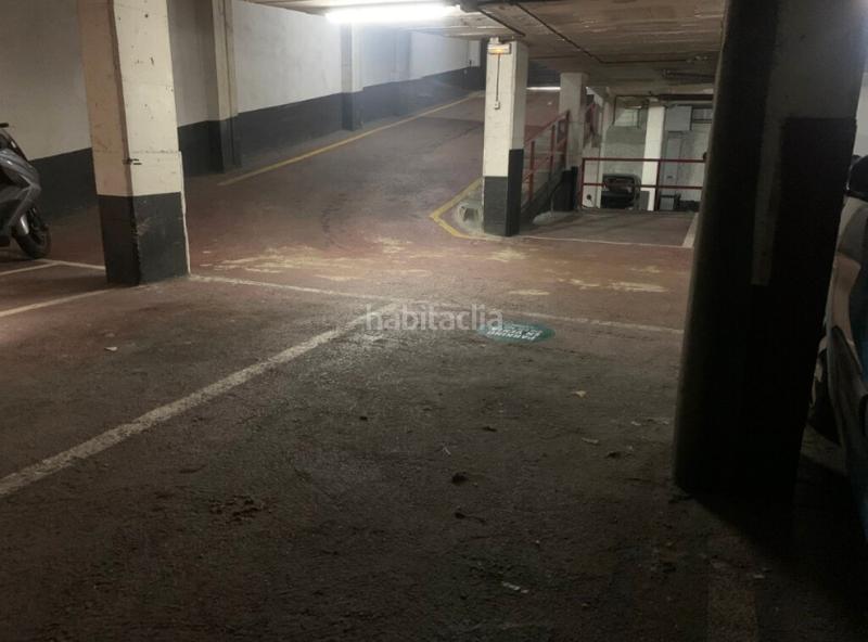 Foto 135da8d6-cf2f-4643-982f-c39a140d1512. Car parking in La Gavarra Cornellà de Llobregat