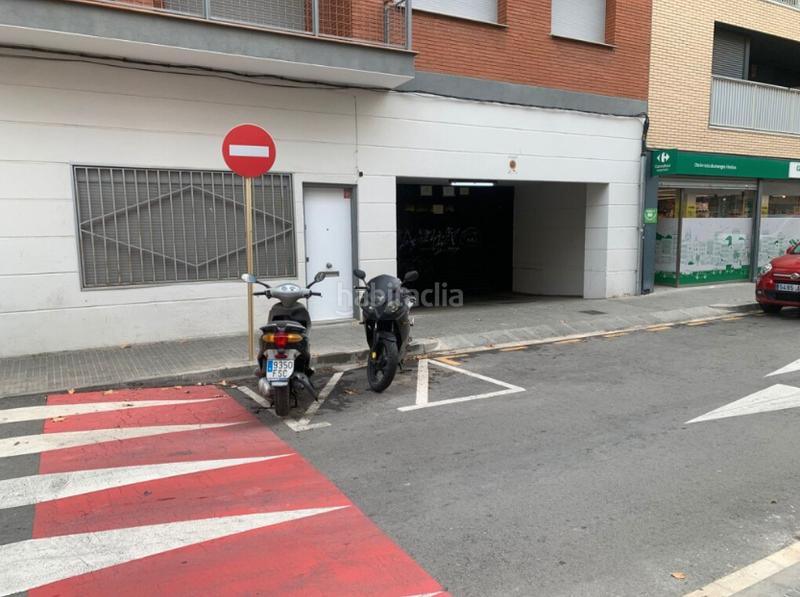 Foto ae0f6f09-3890-42bf-a613-427cd0a720d7. Car parking in La Gavarra Cornellà de Llobregat