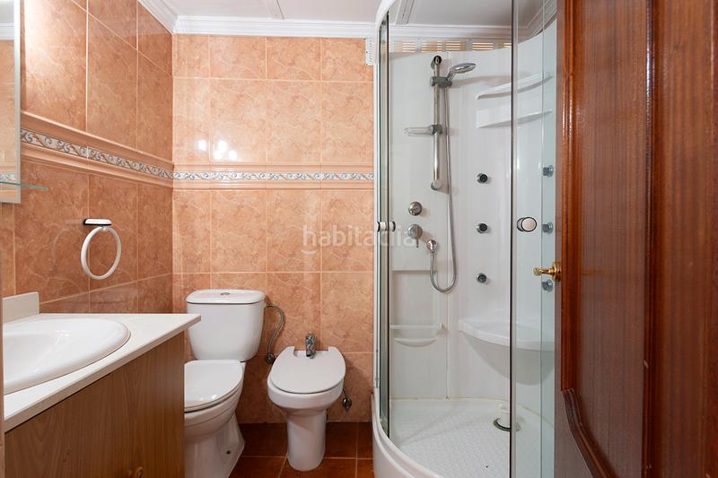 Foto 2745b3f0-b315-4a37-8a10-9ccd789f13e9. Casa amb calefacció aparcament a Els Canons - Les Orioles - Can Paulet Sant Boi de Llobregat