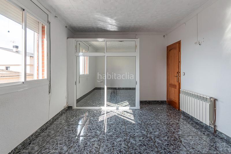 Foto 5eeff769-5afd-475f-ba08-1e6498dc128a. Casa amb calefacció aparcament a Els Canons - Les Orioles - Can Paulet Sant Boi de Llobregat