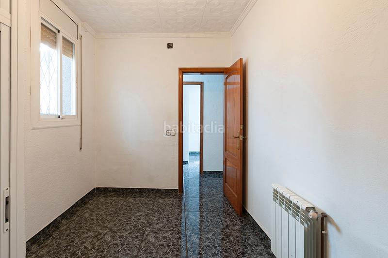 Foto 91014e08-9cde-41aa-a06a-a0cd986a7505. Casa amb calefacció aparcament a Els Canons - Les Orioles - Can Paulet Sant Boi de Llobregat