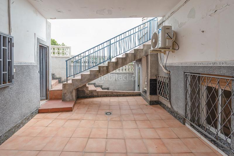 Foto ca3990e4-fd05-4a1a-b398-85e263bceb40. Casa amb calefacció aparcament a Els Canons - Les Orioles - Can Paulet Sant Boi de Llobregat