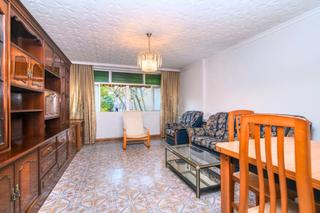 Appartement à Camps Blancs. Piso de 3 habitaciones sin ascensor.