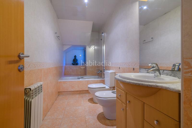 Foto 9b16abfb-a557-4f52-b093-c5865fc8bbf4. Planta baixa amb calefacció aparcament a Passeig Maragall Gavà