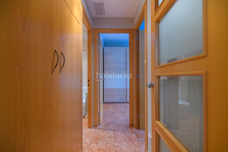 Foto c10daa36-8d65-454e-a058-decc6d427ca8. Planta baixa amb calefacció aparcament a Passeig Maragall Gavà