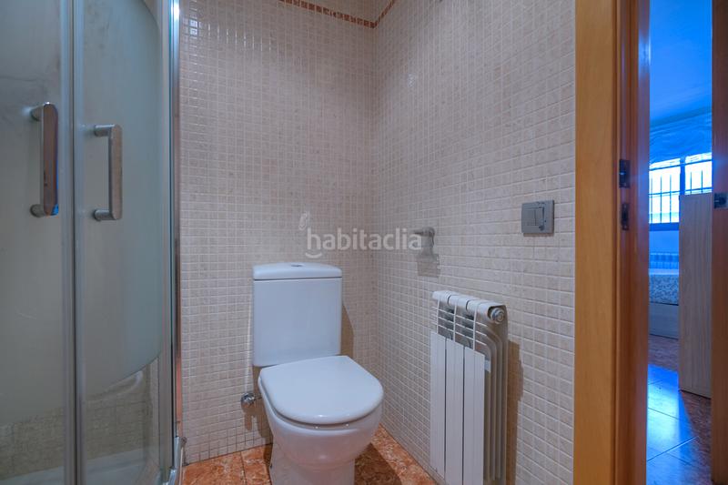 Foto cb8d7402-6679-4e03-bc79-7ef218f3a9f8. Planta baixa amb calefacció aparcament a Passeig Maragall Gavà