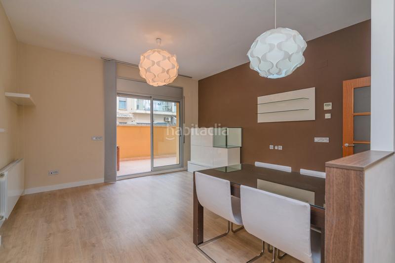 Foto 34d8f799-c1a8-4675-9079-46dcf15f2fed. Planta baixa amb calefacció aparcament a Vilamarina Viladecans