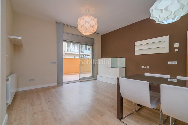 Foto edcae9a4-e4a4-4193-bae8-b94aae7ec9dc. Planta baixa amb calefacció aparcament a Vilamarina Viladecans