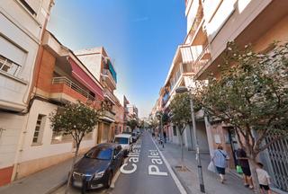 Pis  Carrer de mossèn joaquim palet i bertomeu. ¡¡¡especial inversores!!! piso de 3 habitaciones con balcón en e