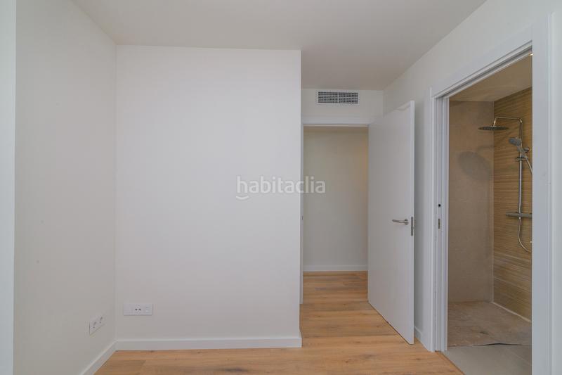 Foto 38035d4e-2396-40df-8e1c-c90056027126. Penthouse with heating in Centre Viladecans