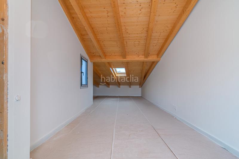 Foto 8f3ebb76-592c-403c-bc4e-ff802cef1f0f. Penthouse with heating in Centre Viladecans