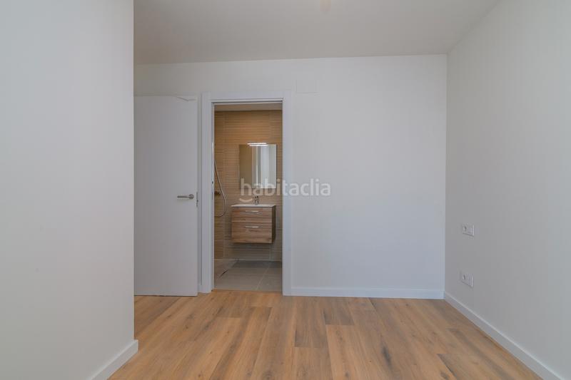 Foto a0eaadf2-cf13-4511-a12e-04461c59243a. Penthouse with heating in Centre Viladecans