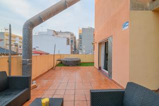 Piso  Rambla de modolell. Espectacular loft sin cédula de 120 m² con terraza de 35 m² en p