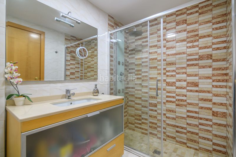 Foto 57bbcdfb-fa6f-4a4d-b394-7c81c22da163. Casa amb calefacció a Torrent Ballester Viladecans