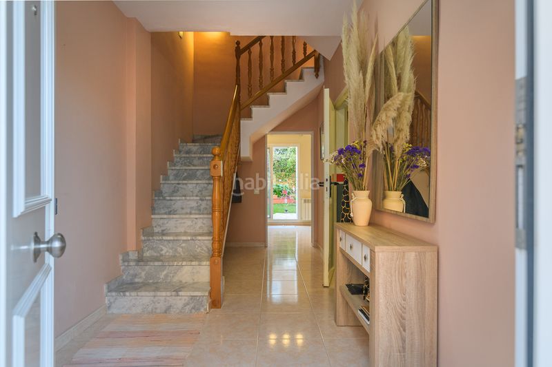 Foto b4579bad-551e-4492-874d-5eccc40540d9. Casa amb calefacció a Torrent Ballester Viladecans