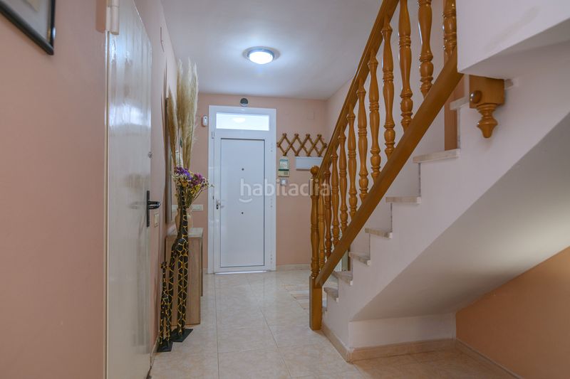 Foto be8d4794-0f4c-4f0c-b240-90afe26a3412. Casa amb calefacció a Torrent Ballester Viladecans