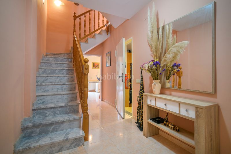 Foto beaa1e11-738b-4d4f-b06f-fa0c71b9c667. Casa amb calefacció a Torrent Ballester Viladecans