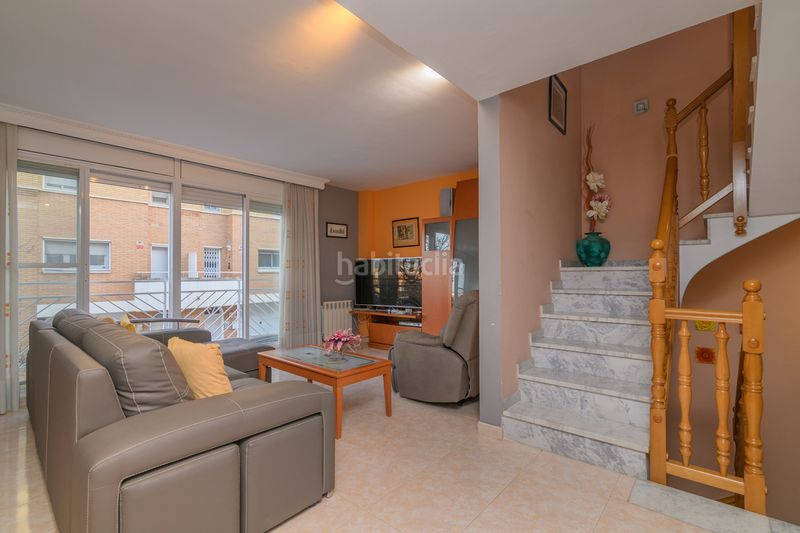 Foto c7af4620-b03c-4d6f-ab66-03fcba1dc994. Casa amb calefacció a Torrent Ballester Viladecans