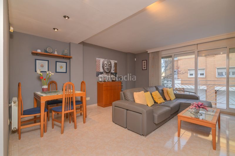 Foto d4b87555-59de-43bf-a537-fbffe2b9a3b9. Casa amb calefacció a Torrent Ballester Viladecans