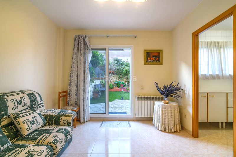 Foto f4816b92-0bba-4236-bc7a-0182aeea6b77. Casa amb calefacció a Torrent Ballester Viladecans